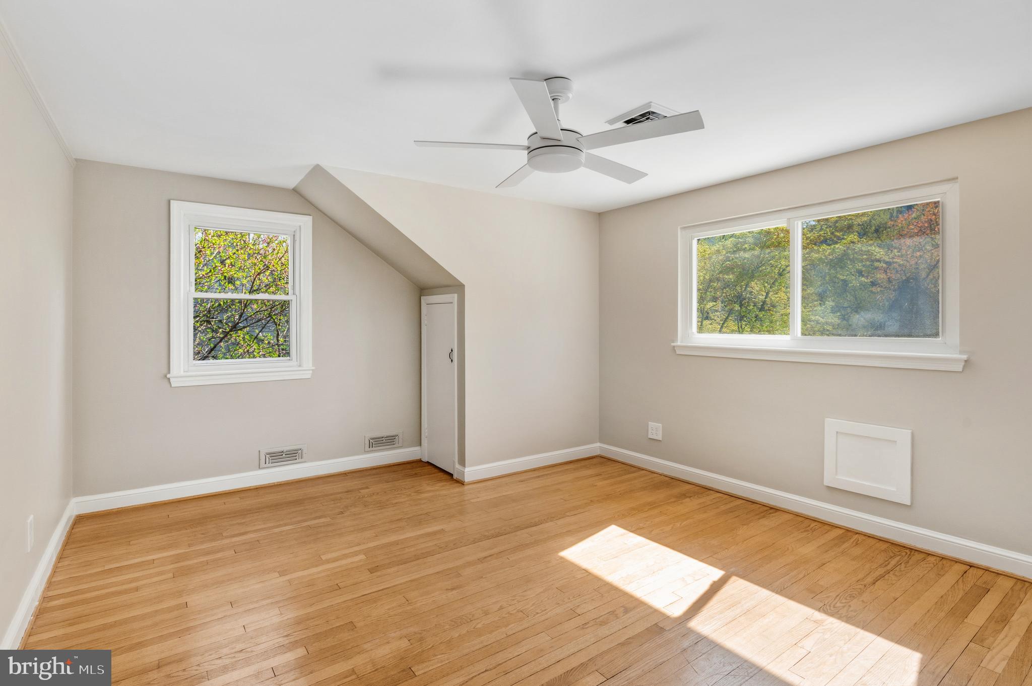 5523 Uppingham Street Chevy Chase, MD 20815 - Photo 18 of 31 Bedroom 3