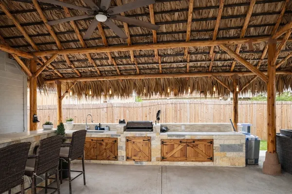 $620,000 | 11029 Deaf Smith Street, La Porte, TX 77571