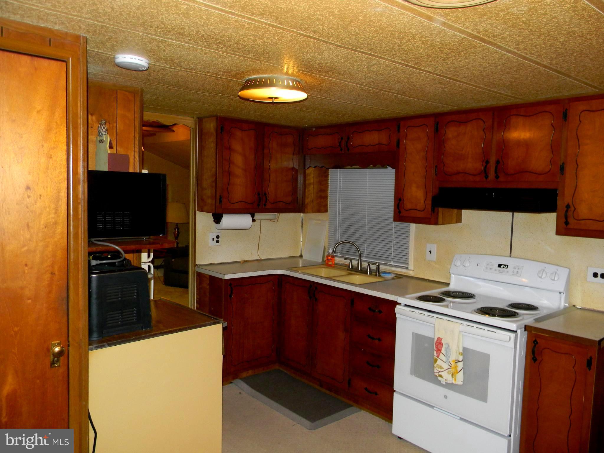 49 Magnolia Lane Tabernacle, NJ 08088 - Photo 9 of 54 Kitchen