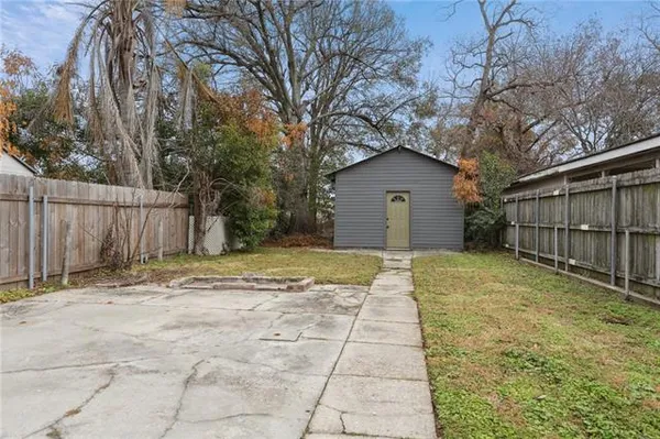 $1,750 | 1113 Dolhonde Street, Gretna, LA 70053