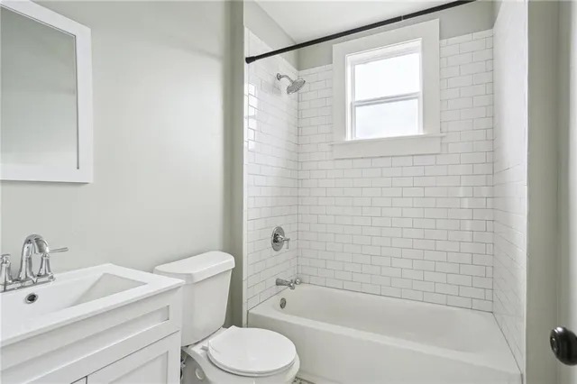 $1,750 | 1113 Dolhonde Street, Gretna, LA 70053