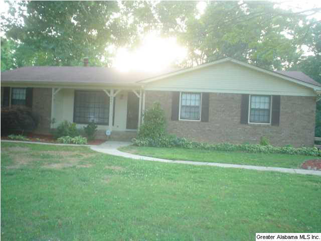 904 Azalea Road Oneonta, AL 35121 - Photo 4 of 8