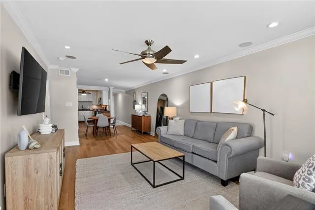 $235,000 | 500 Lake Marina Avenue, Unit 324, New Orleans, LA 70124