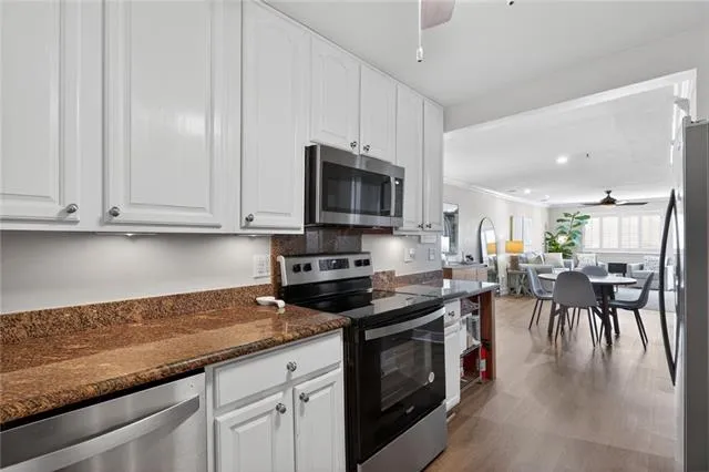 $235,000 | 500 Lake Marina Avenue, Unit 324, New Orleans, LA 70124