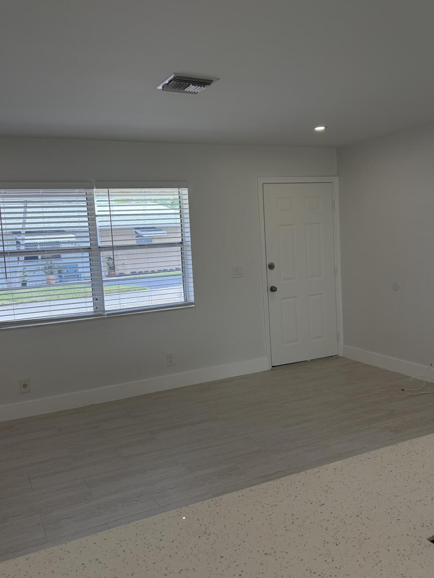 2812 Duke Lane Delray Beach, FL 33445 - Photo 17 of 21 IMG_0943