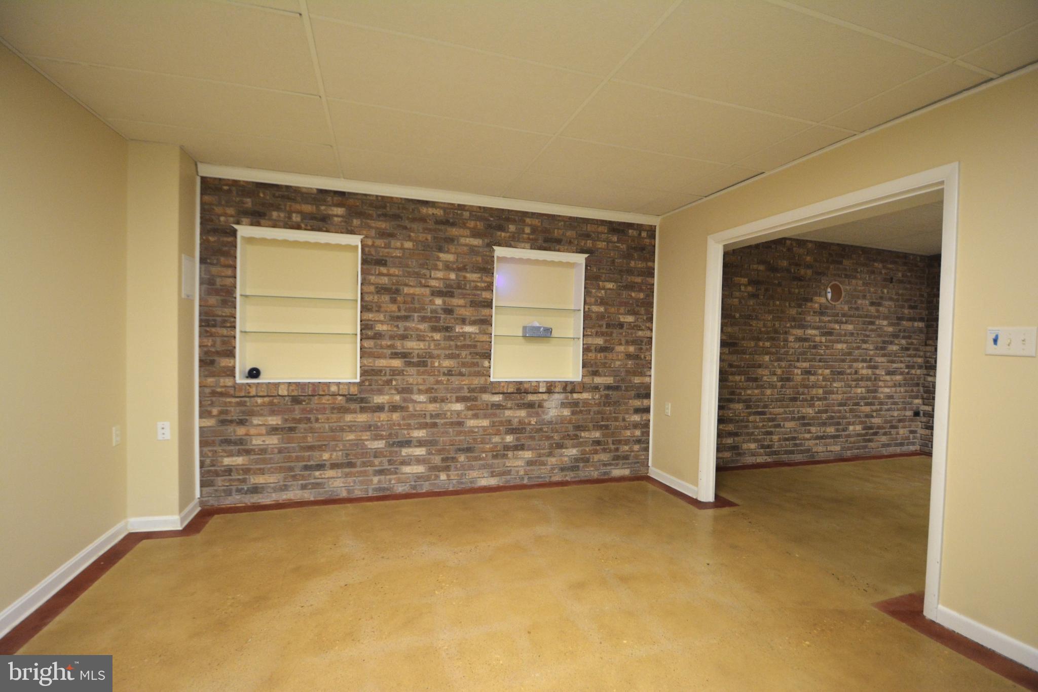 1658 Sams Creek Road Westminster, MD 21157 - Photo 49 of 59 Showcase wall has electric for displays.