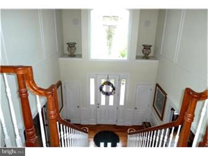617 Scotch Road Pennington, NJ 08534 - Photo 2 of 22
