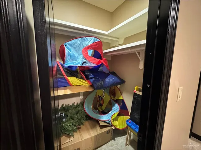 $2,600 | 2411 McLeod Avenue, Edinburg, TX 78539