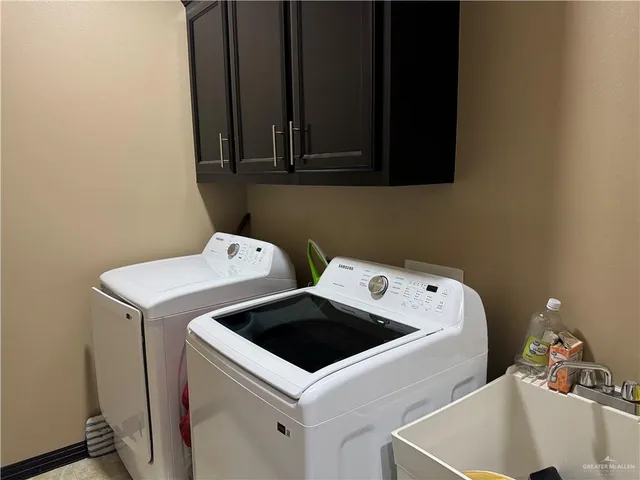 $2,600 | 2411 McLeod Avenue, Edinburg, TX 78539