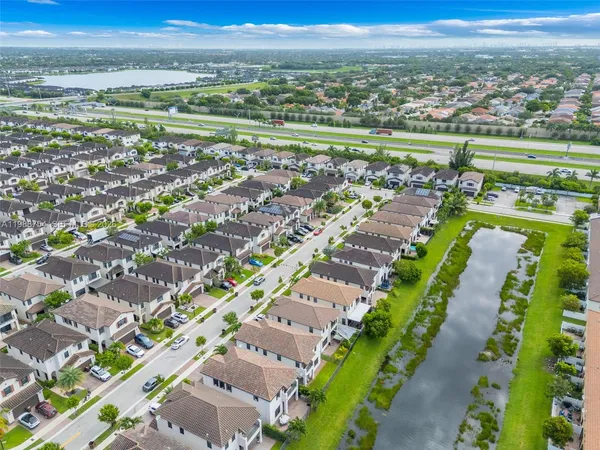 $3,950 | 3332 West 95th Terrace, Hialeah, FL 33018