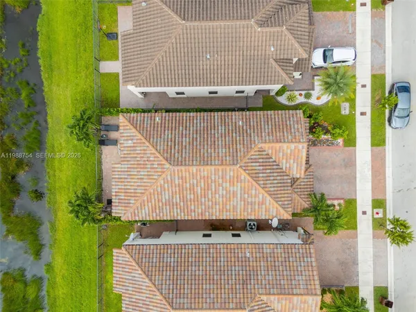 $3,950 | 3332 West 95th Terrace, Hialeah, FL 33018