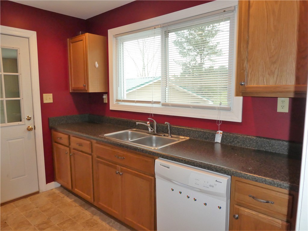 427 Friendship Road Seneca, SC 29678 - Photo 7 of 20 Gallery Image 7