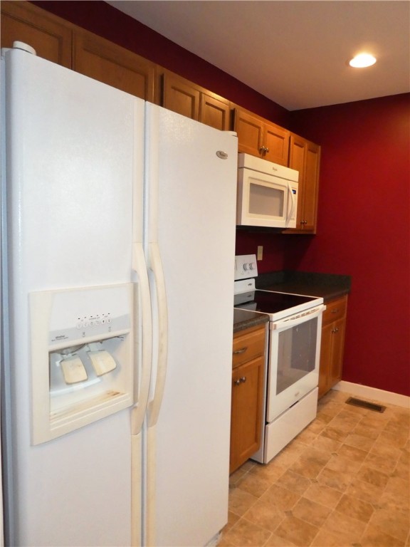 427 Friendship Road Seneca, SC 29678 - Photo 8 of 20 Gallery Image 8