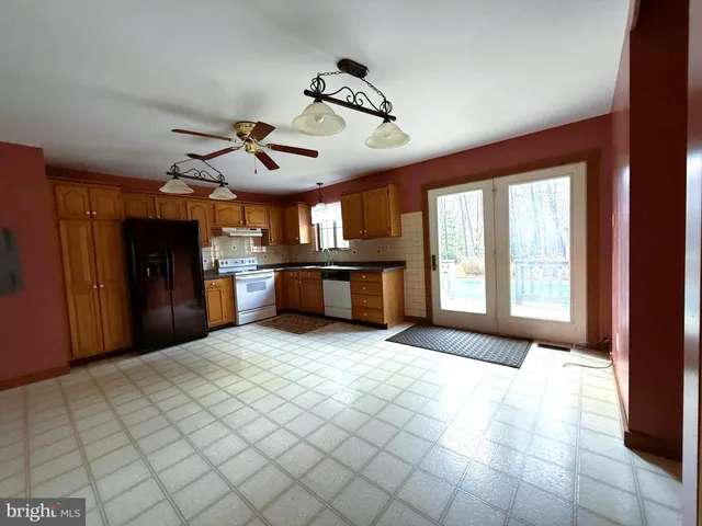 $749,900 | 12820 Porters Landing Road, Greensboro, MD 21639