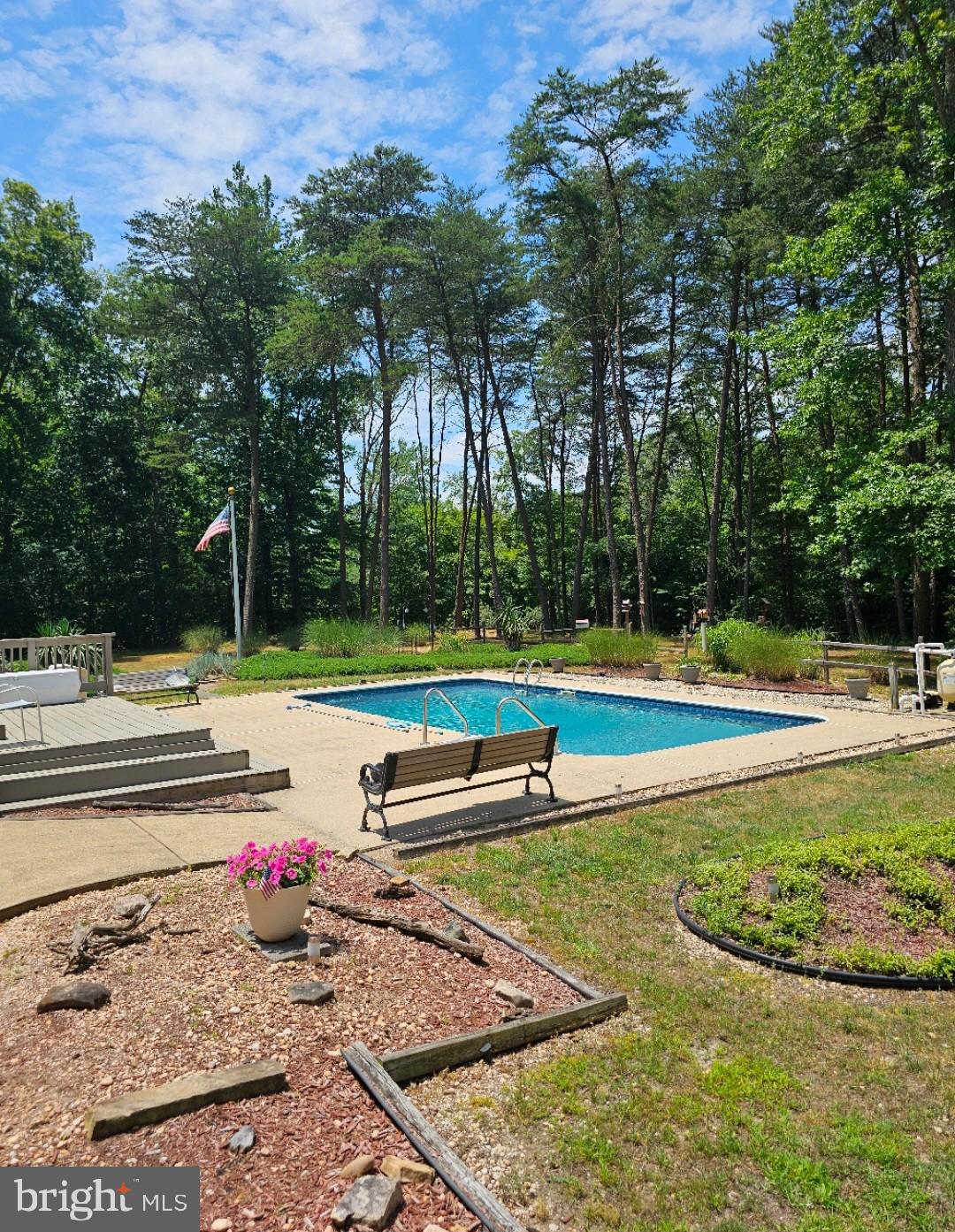 12820 Porters Landing Road Greensboro, MD 21639 - Photo 24 of 28 Pool during the Summer