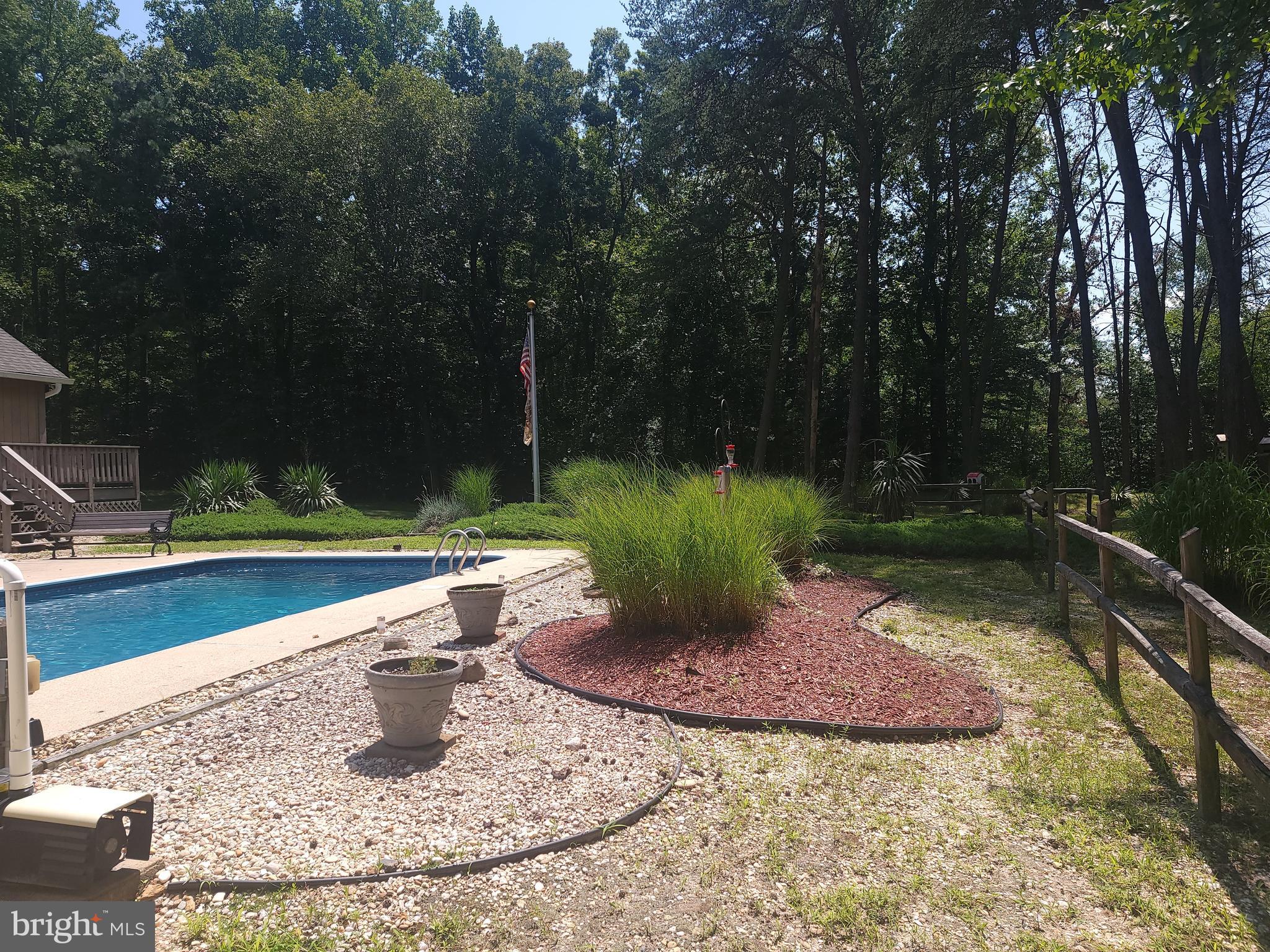 12820 Porters Landing Road Greensboro, MD 21639 - Photo 25 of 28 Summer gardens