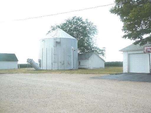 11119 Payne Road Marengo, IL 60152 - Photo 3 of 15
