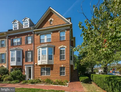 $810,000 | 5101 Gardner Drive, Alexandria, VA 22304