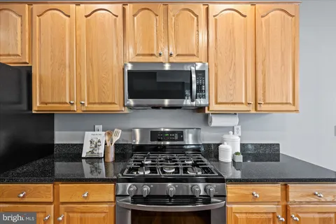 $810,000 | 5101 Gardner Drive, Alexandria, VA 22304