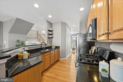 $810,000 | 5101 Gardner Drive, Alexandria, VA 22304