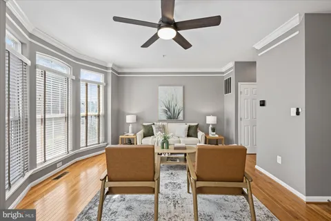 $810,000 | 5101 Gardner Drive, Alexandria, VA 22304