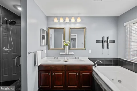 $810,000 | 5101 Gardner Drive, Alexandria, VA 22304