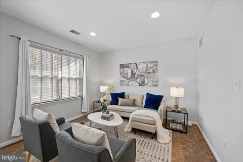 $810,000 | 5101 Gardner Drive, Alexandria, VA 22304