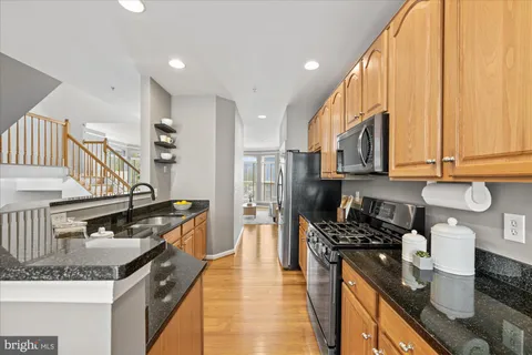 $810,000 | 5101 Gardner Drive, Alexandria, VA 22304