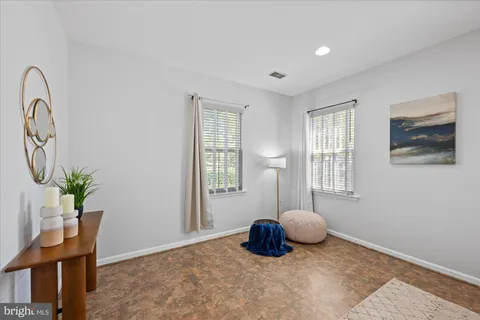 $810,000 | 5101 Gardner Drive, Alexandria, VA 22304