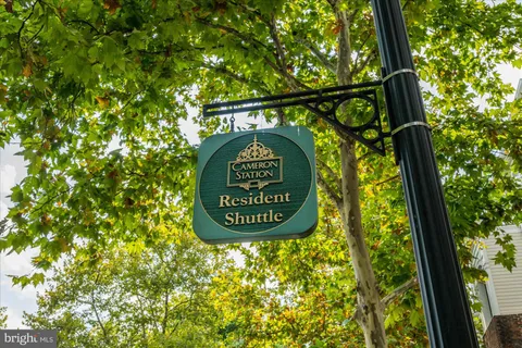 $810,000 | 5101 Gardner Drive, Alexandria, VA 22304