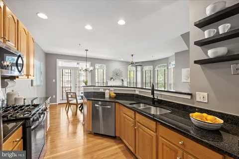 $810,000 | 5101 Gardner Drive, Alexandria, VA 22304