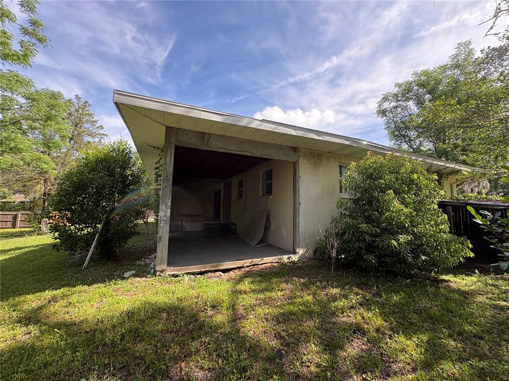 3922 South Apopka Avenue Inverness, FL 34452 - Photo 28 of 39 a view of a garage