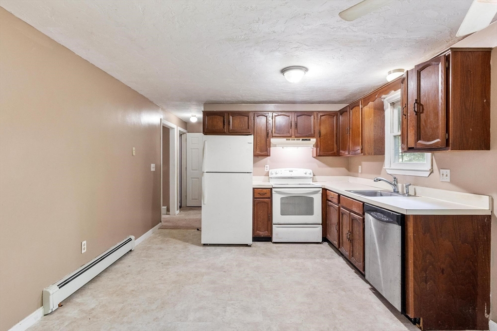 196 Hayden Road, Unit 196 Groton, MA 01450 - Photo 9 of 23