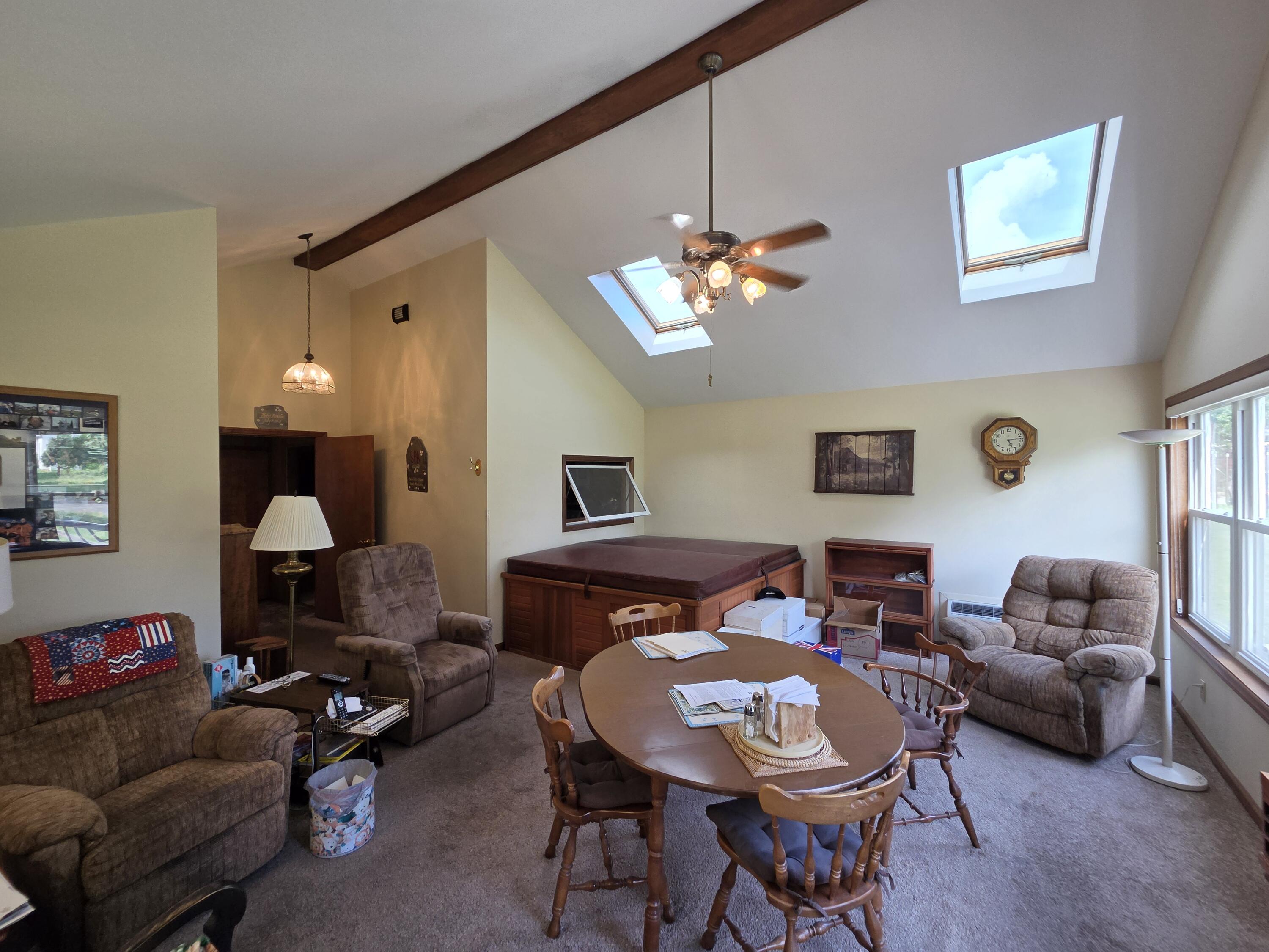 1909 West Washington Street Springfield, OH 45506 - Photo 6 of 28 Family Room view 3