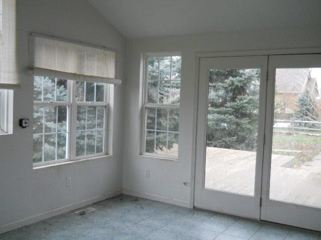 9805 Lake Road Ottawa Lake, MI 49267 - Photo 5 of 7 20105233-4.JPG