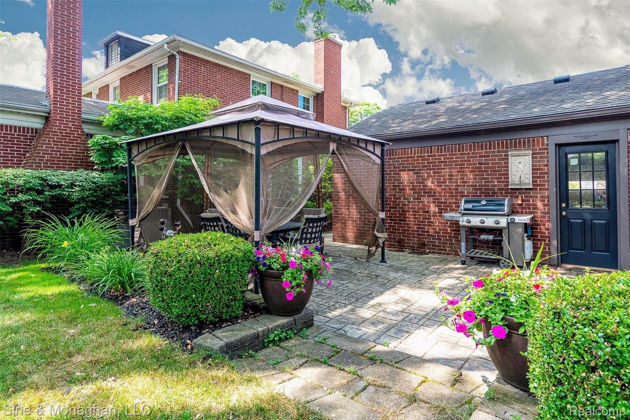 1071 North Oxford Road Grosse Pointe, MI 48236 - Photo 17 of 38 DSC_7847-Edit.jpg