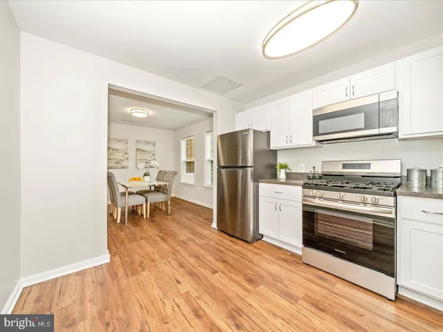 $1,849 | 824 Quince Orchard Boulevard, Unit 824202, Gaithersburg, MD 20878