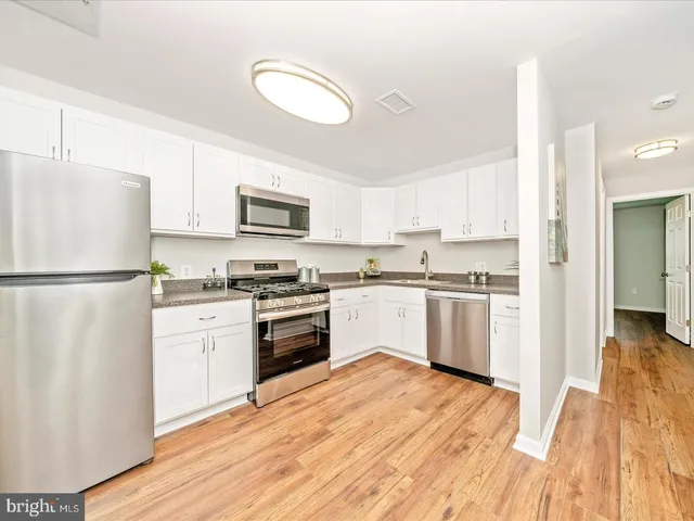 $1,849 | 824 Quince Orchard Boulevard, Unit 824202, Gaithersburg, MD 20878