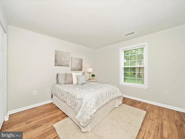 $1,849 | 824 Quince Orchard Boulevard, Unit 824202, Gaithersburg, MD 20878