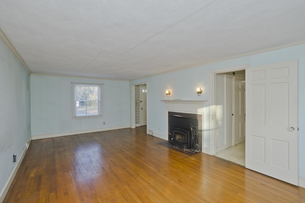 57 Cooley Drive Longmeadow, MA 01106 - Photo 13 of 32