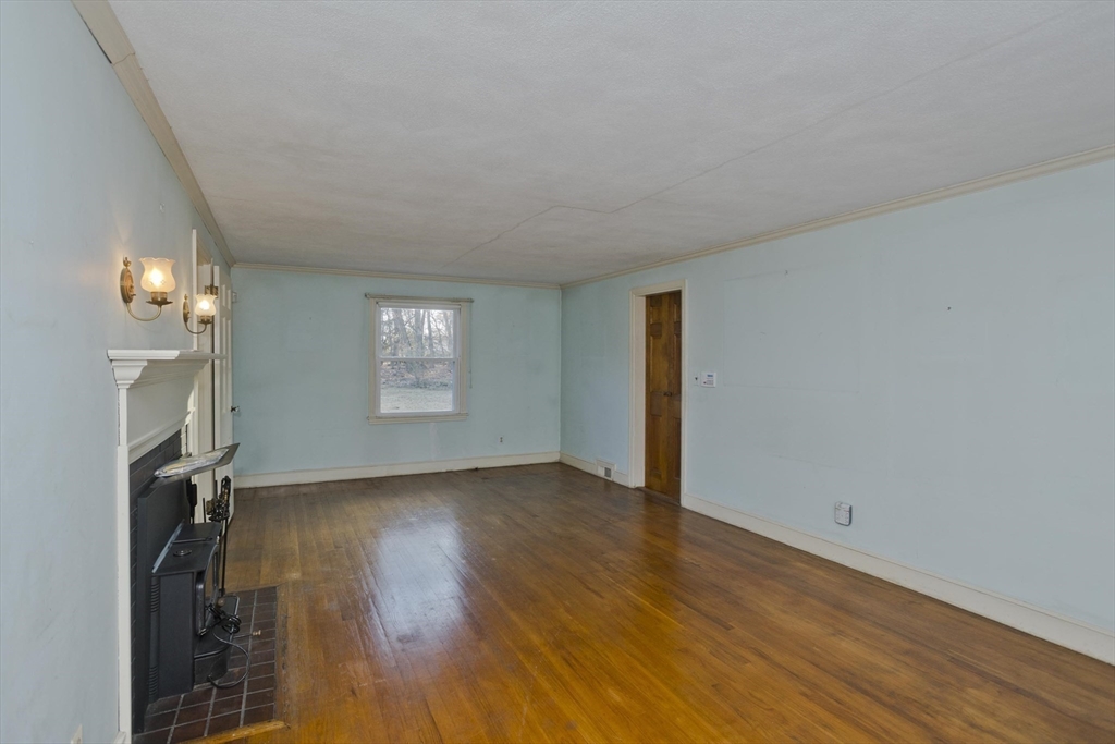 57 Cooley Drive Longmeadow, MA 01106 - Photo 14 of 32