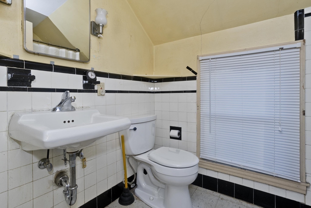 57 Cooley Drive Longmeadow, MA 01106 - Photo 23 of 32