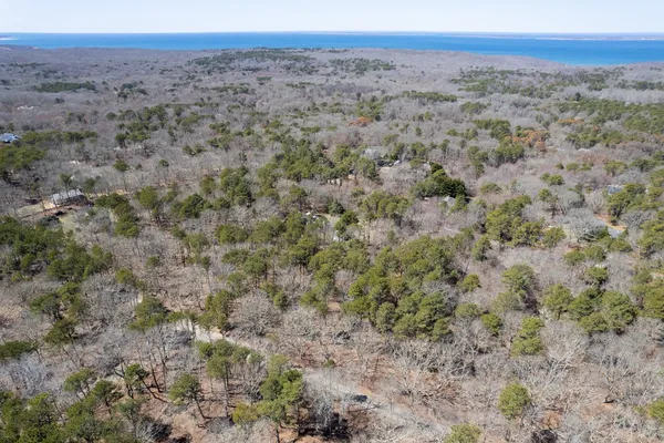 $1,295,000 | 37 Bijah's Way, Chilmark, MA 02535