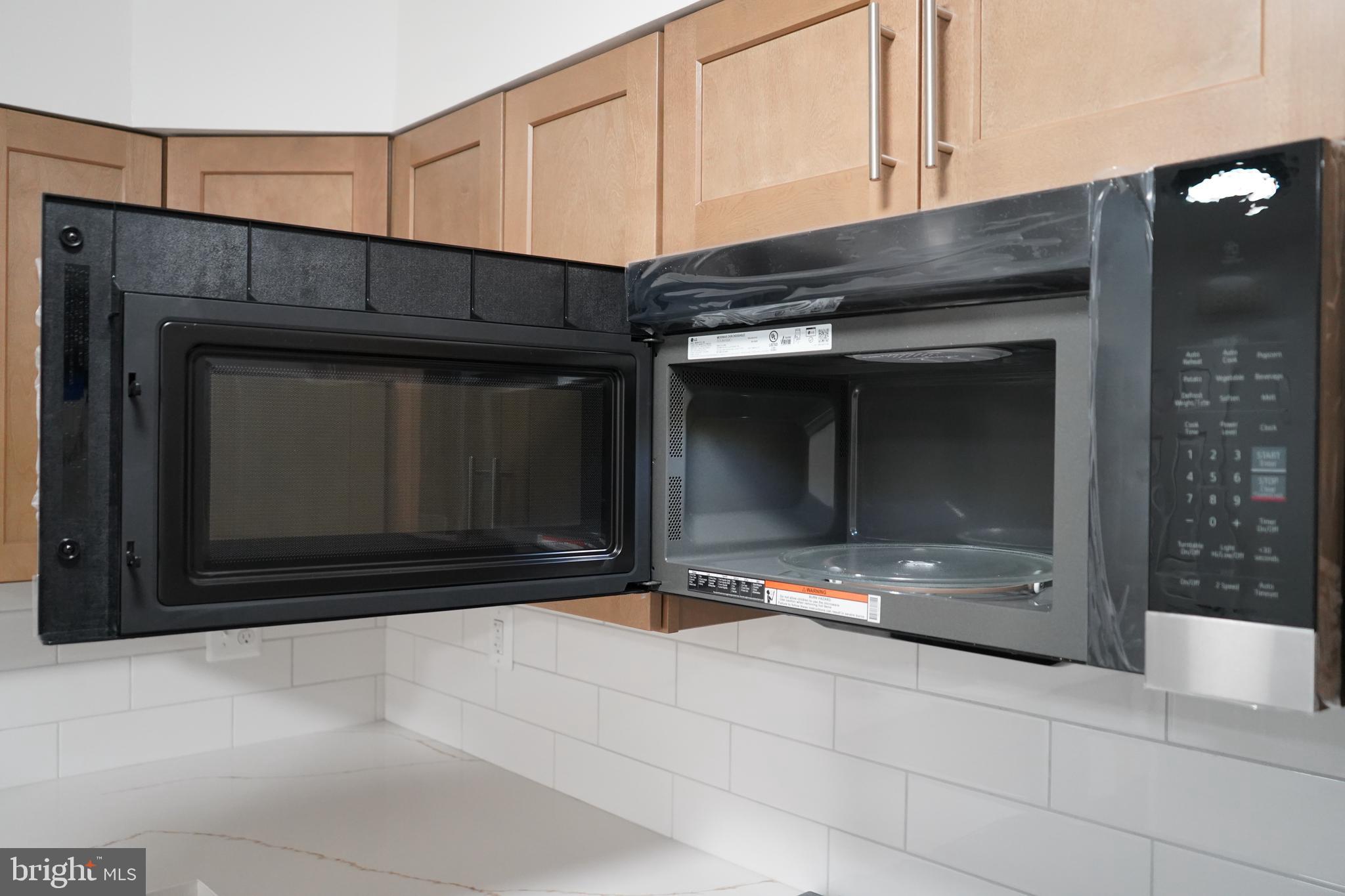 802 West Barre Street Baltimore, MD 21230 - Photo 19 of 72 Microwiave