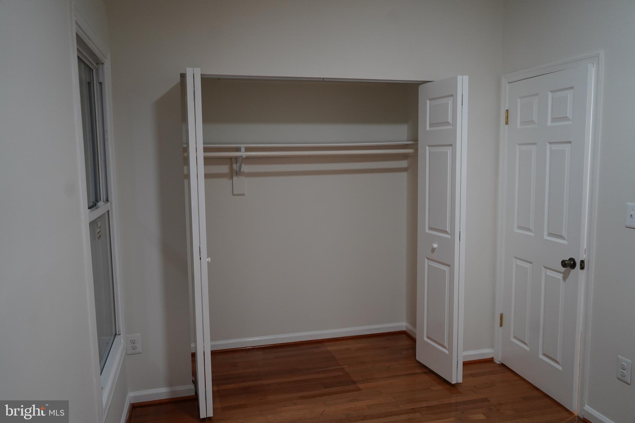 802 West Barre Street Baltimore, MD 21230 - Photo 34 of 72 a view of an empty room