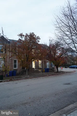 $289,999 | 802 West Barre Street, Baltimore, MD 21230