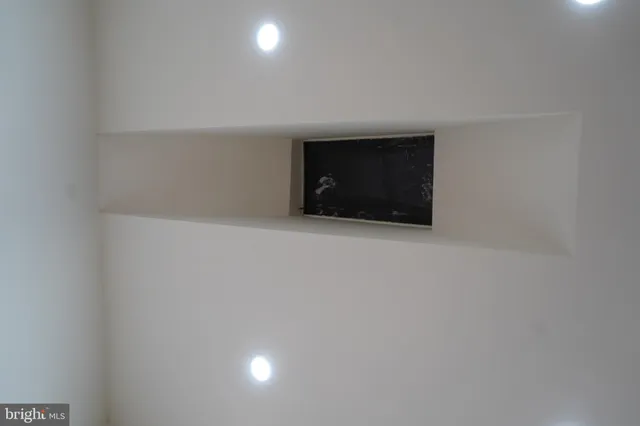 $289,999 | 802 West Barre Street, Baltimore, MD 21230