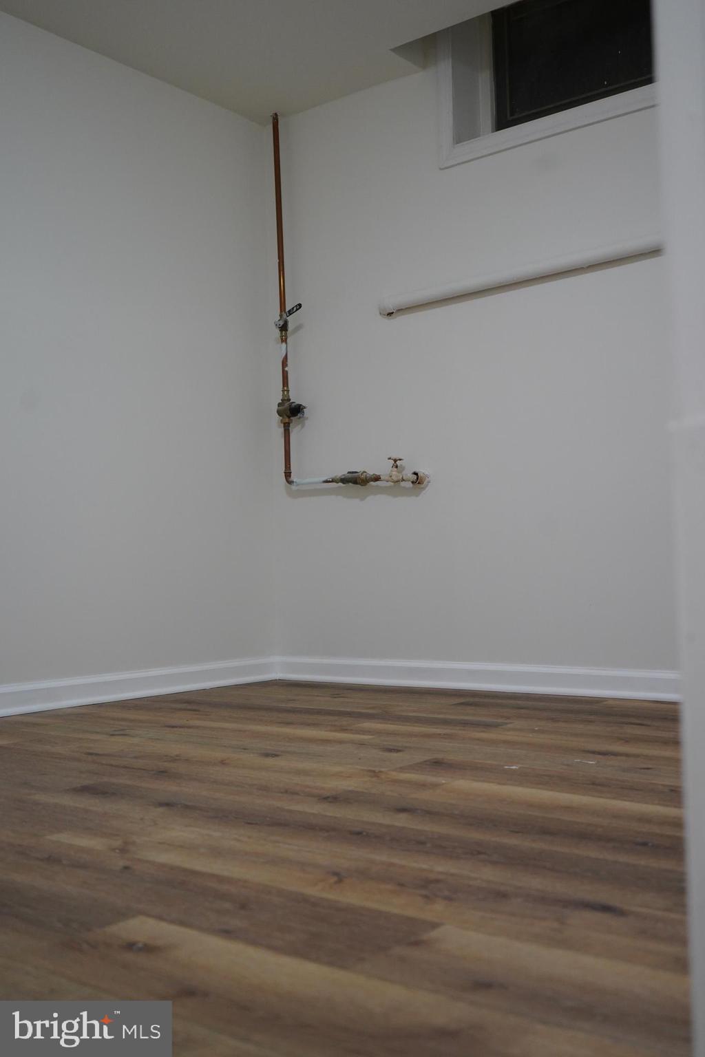 802 West Barre Street Baltimore, MD 21230 - Photo 62 of 72 a view of a room with an empty space
