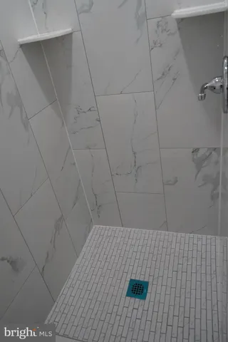 $289,999 | 802 West Barre Street, Baltimore, MD 21230