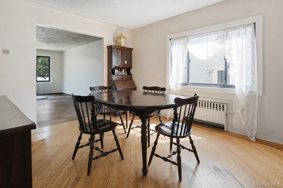 45 Kenmore Road Valley Stream, NY 11581 - Photo 7 of 21